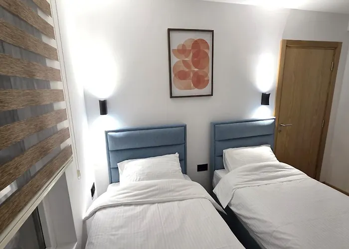 Sunny Hill Kop - Luxury Mountain View דירה